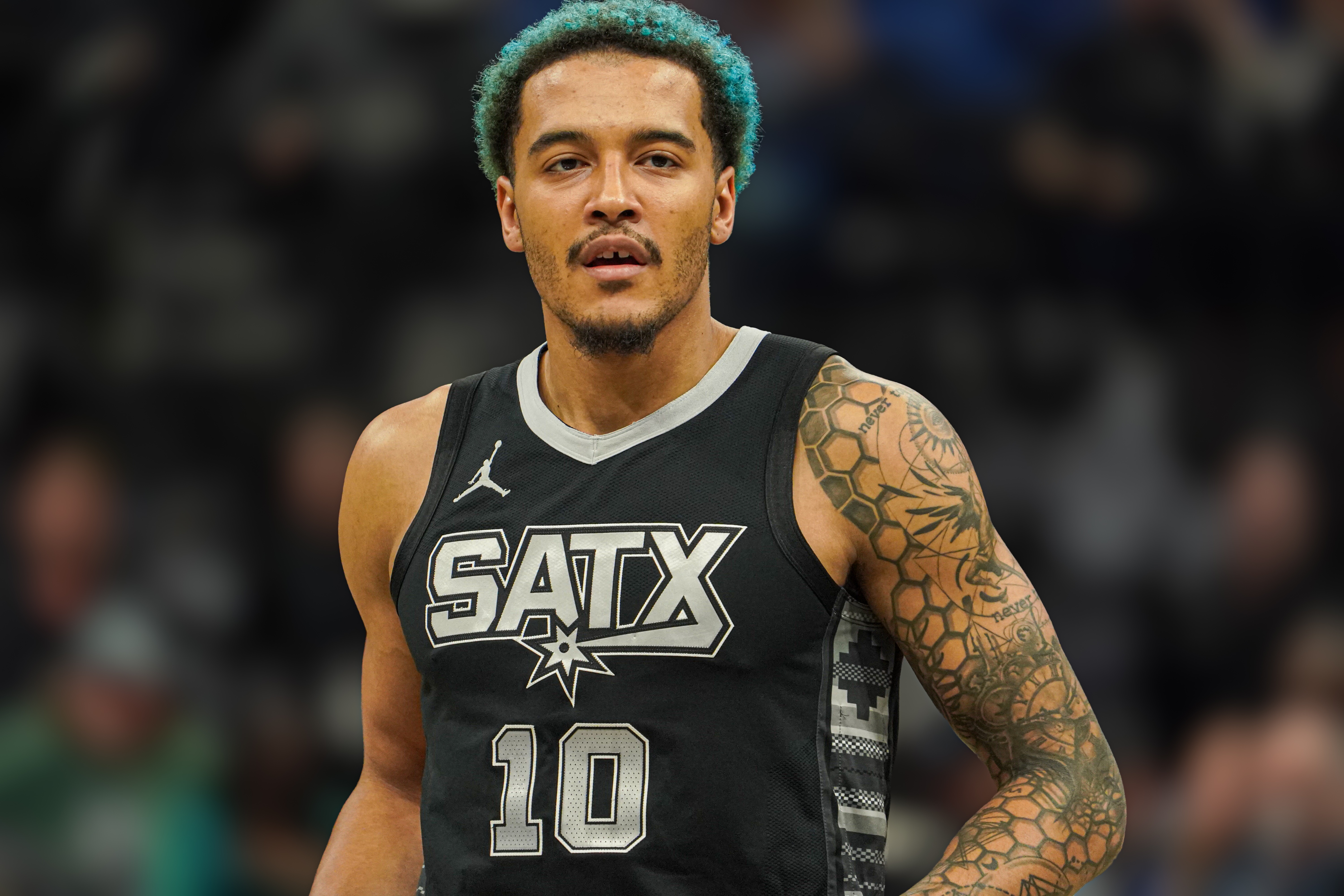 米奇谈索汉：我认为他今晚打得很好 防守端甚至有些过度积极了