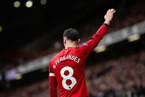 星空体育官方网站-【英超】B费超贝帅助攻纪录 曼联3比1维拉稳在前三